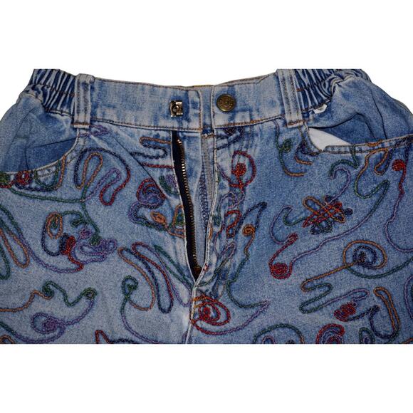 Vintage Kids Embroidered Denim Shorts – Girls Size 6–8 - Picture 3 of 5